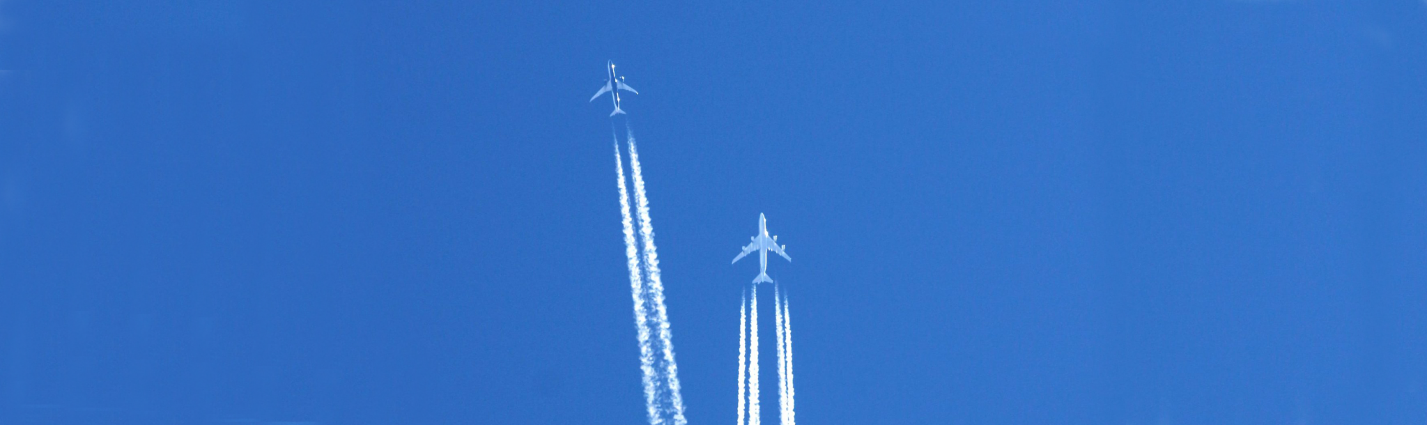 Airplanes in the sky